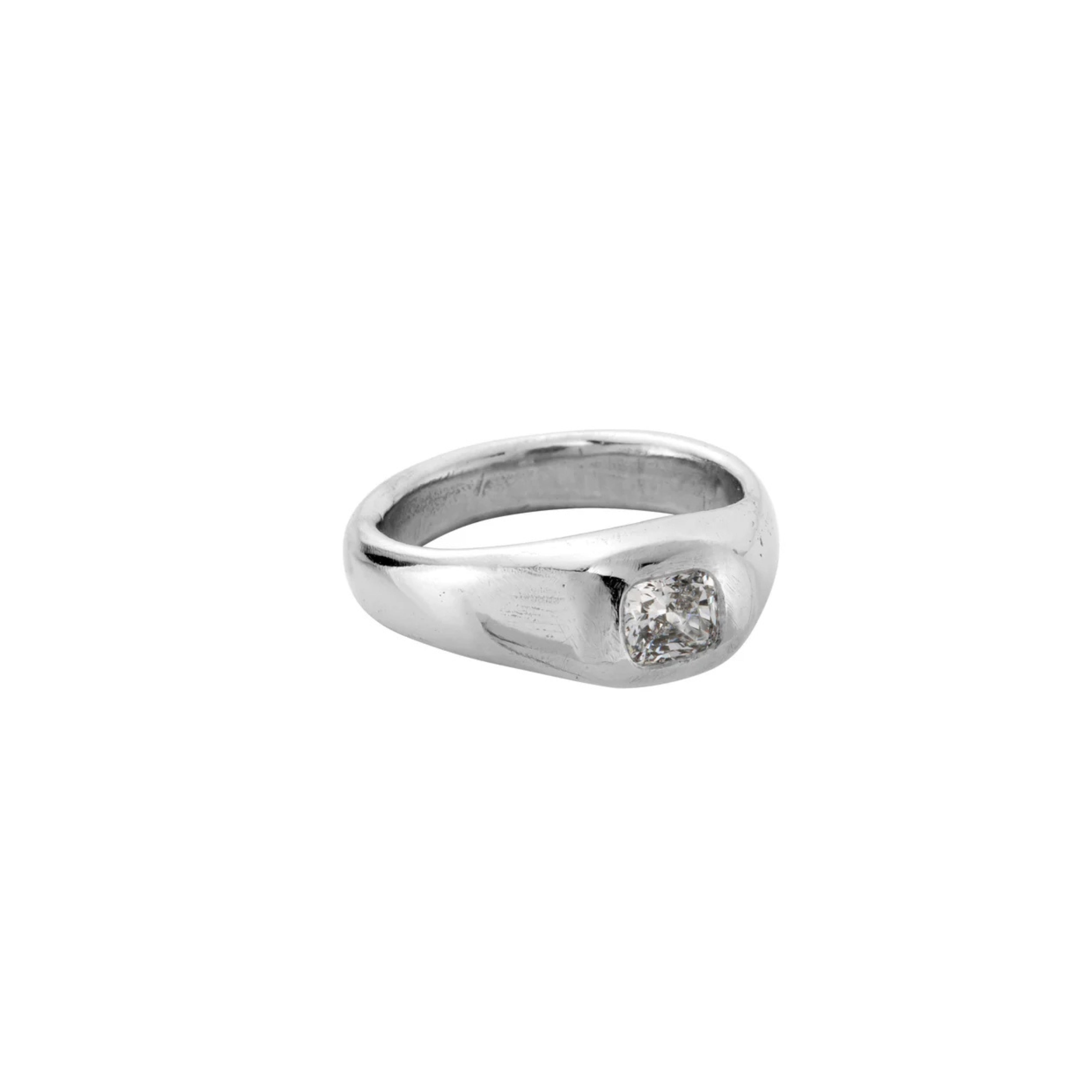 EKIYA Platinum Diamond Ring