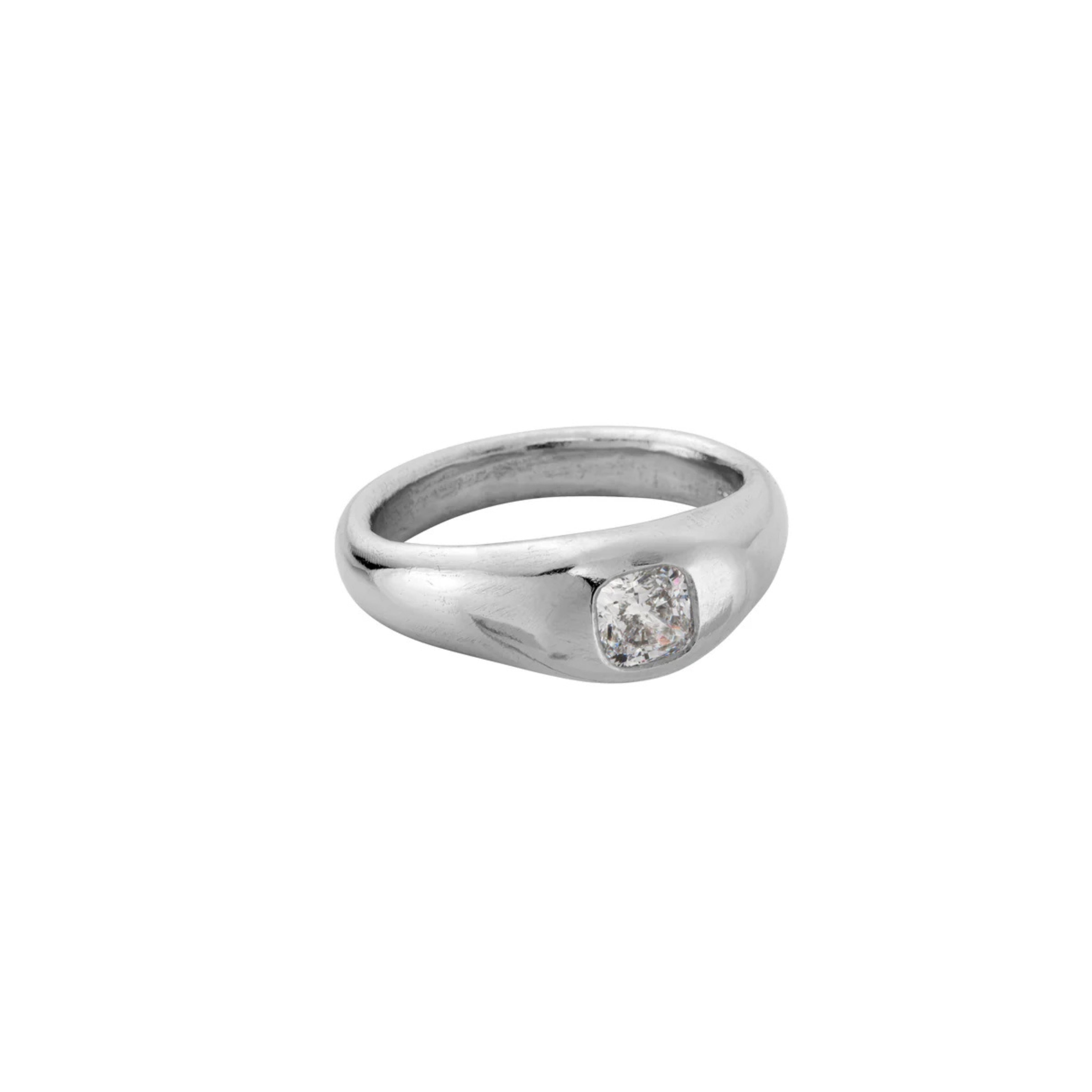 EKTA Platinum Diamond Ring
