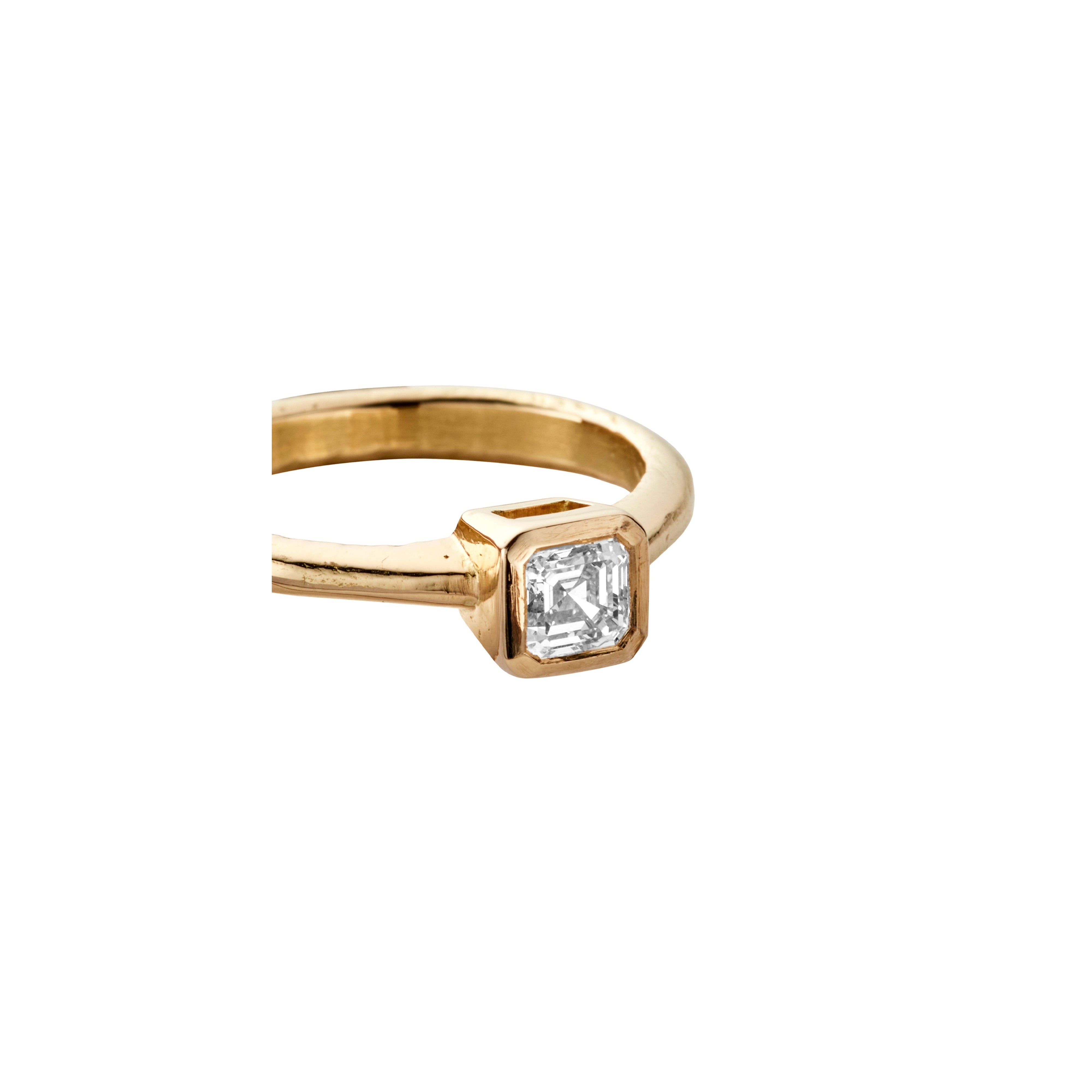 EVIE Gold Diamond Ring 4 EVIE Gold Diamond Ring