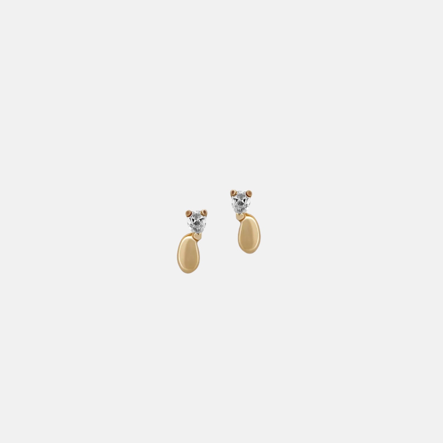 Dewdrop Diamond and Gold Earring