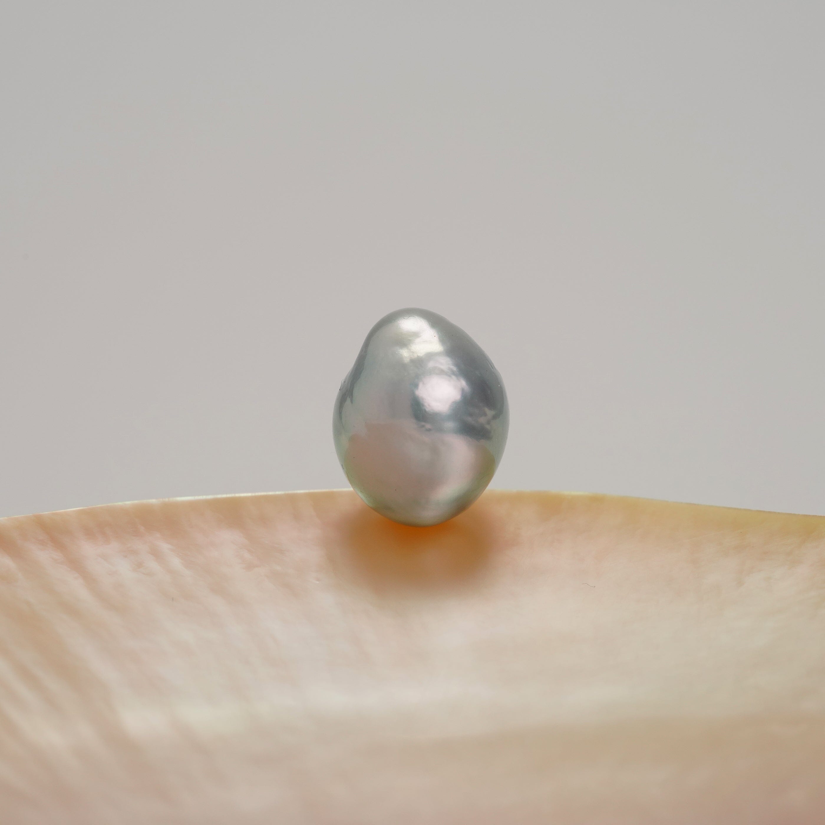 Free-Form South Sea Pearl 13.3 x 16.5 mm