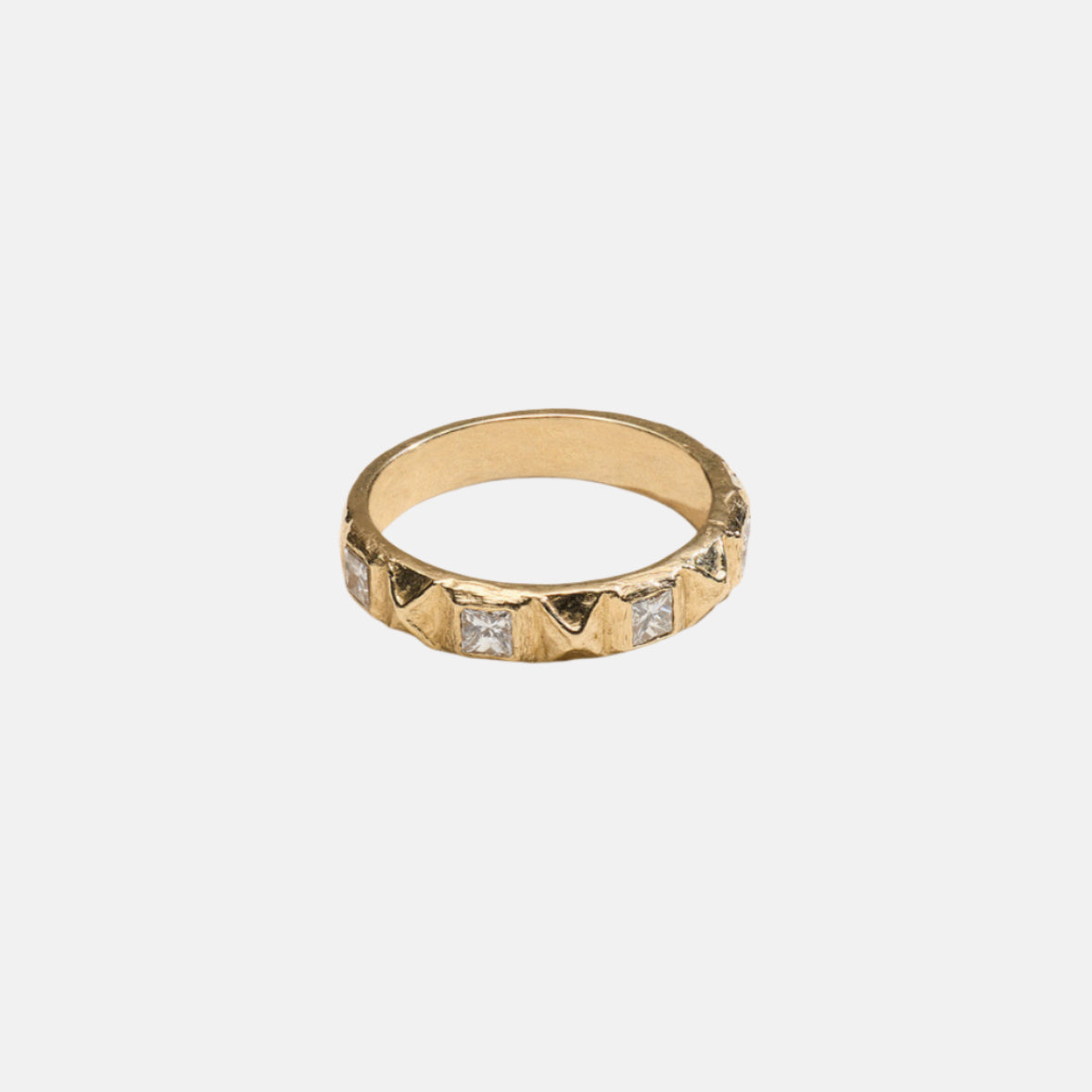 Pyramid Band, Diamond